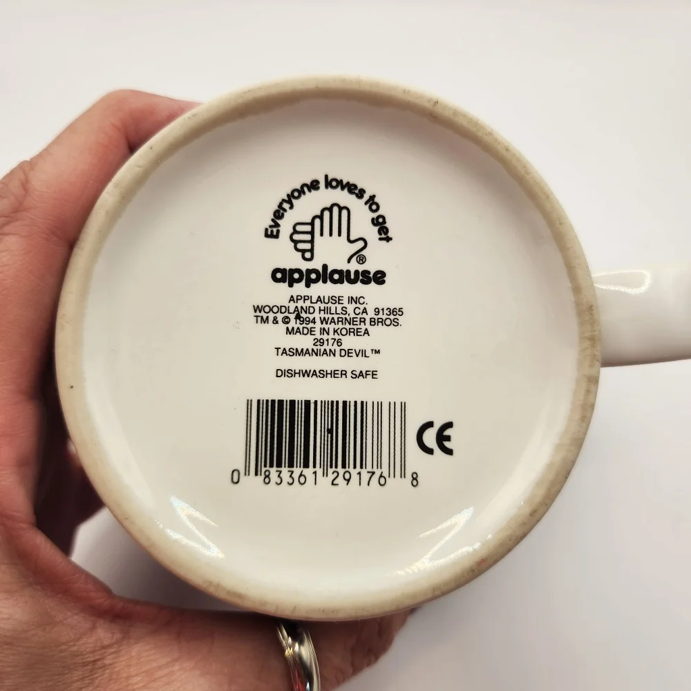 1994 Tasmanian Devil Coffee Mug by Applause.